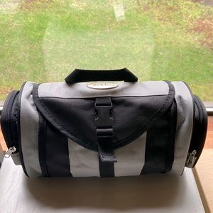 Belle Rosso traveling organizer